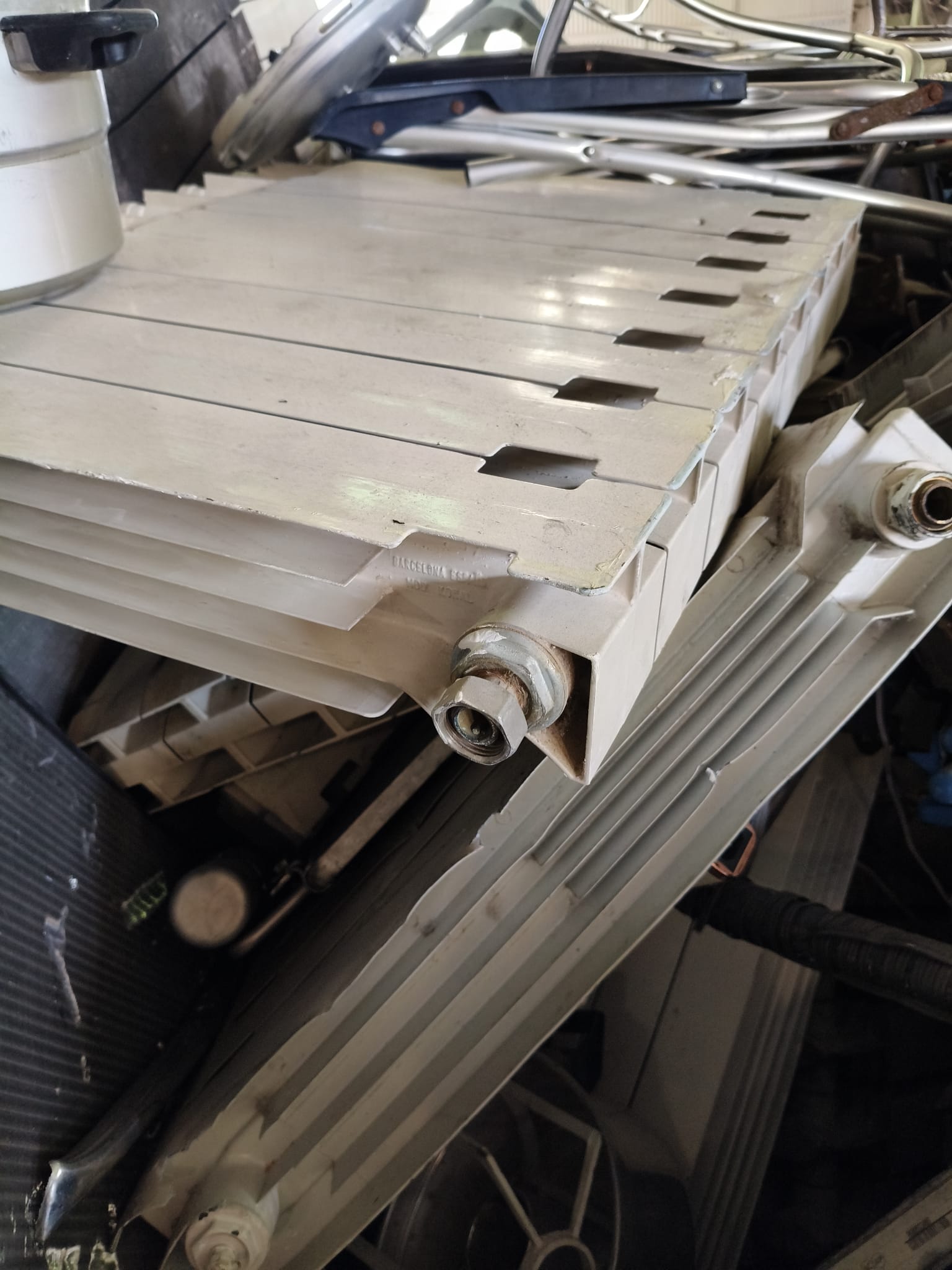 Radiador de aluminio preparado para su retirada